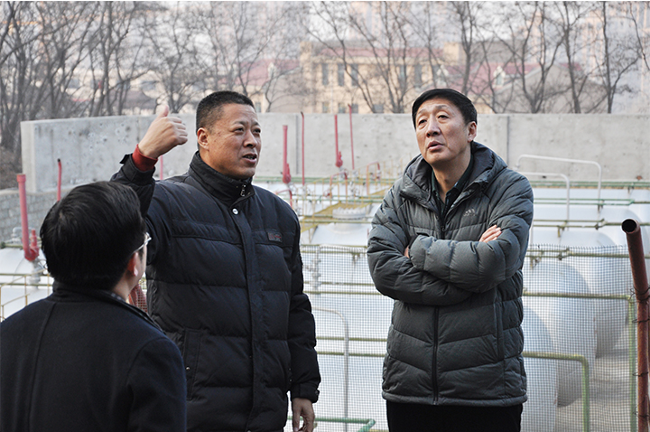 市、區(qū)領(lǐng)導(dǎo)春節(jié)前來我公司檢查慰問