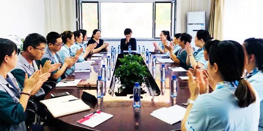 提升專業(yè)能力，提高服務(wù)水平，塑造服務(wù)品牌